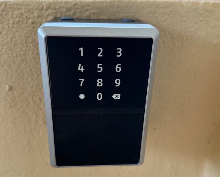 Digital keypad for secure entry